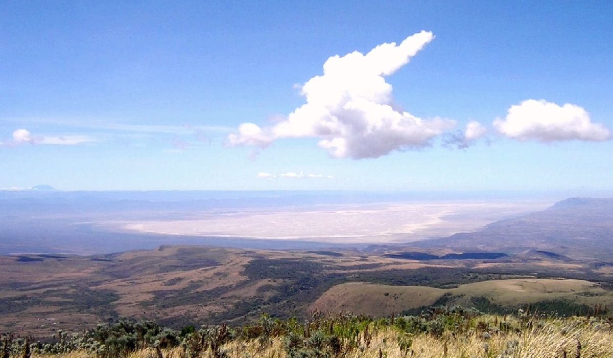 Panorama sur le Ngorongoro depuis le mont Lemakarot