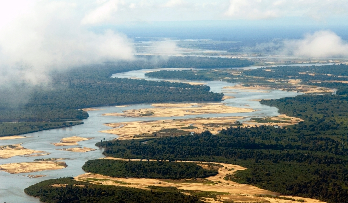 La rivière Rufiji vue du ciel dans la région de Kiba Point dans le Selous