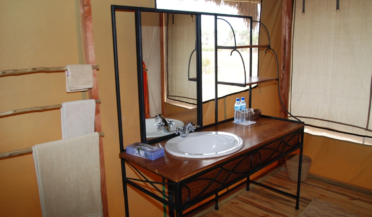 La salle de bain d'un chalet de Maramboi