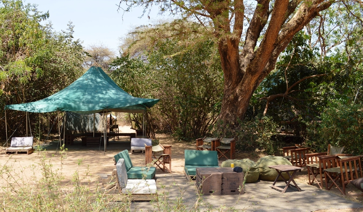 Tente mess et parties et lounge extérieur au Wayo Manyara Green Camp