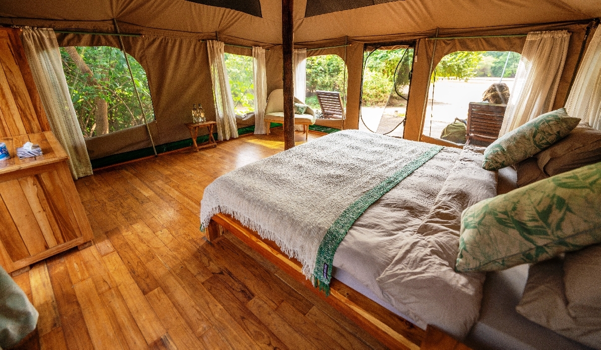 L'intérieur d'une des tentes du Wayo Manyara Green Camp