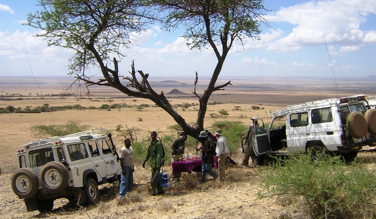 Retrouvailles avec l'équipe à l'issue du trek pour rejoindre ensuite Olduvai et l'hébergement